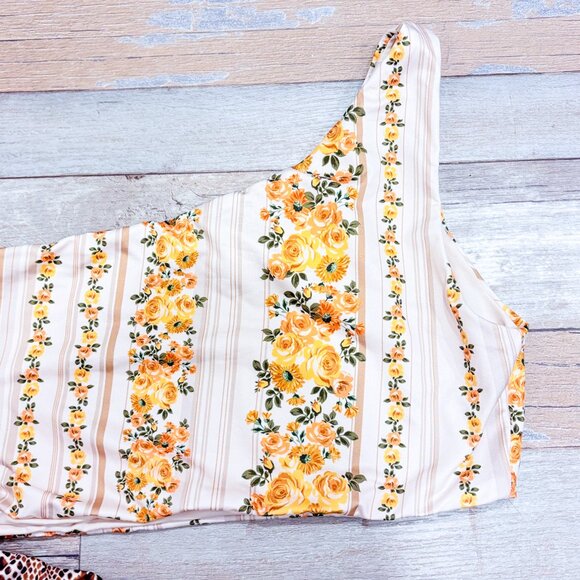 CAPITTANA Floral & Leopard Print Swimsuit | Beige One-Shoulder Swimsuit | Large* - Picture 4 of 6